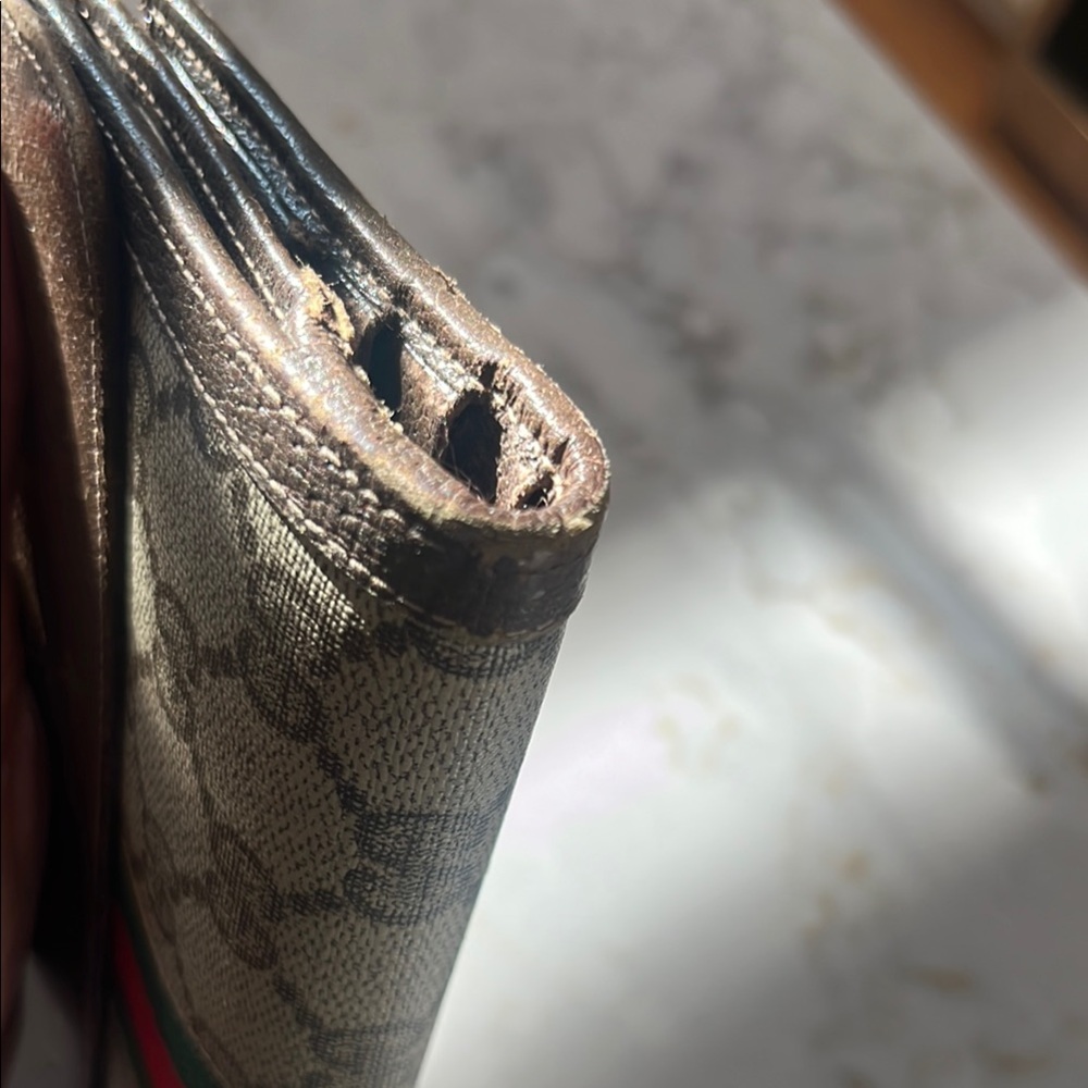 Vintage Gucci Long Wallet - Picture 9 of 10